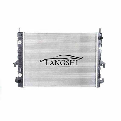 Καλή τιμή. Αλουμινένιο ψυγείο και πλαστική δεξαμενή νερού για οχήματα MG EZS για το ROEWE 550 MG 6 10001378 σε απευθείας σύνδεση